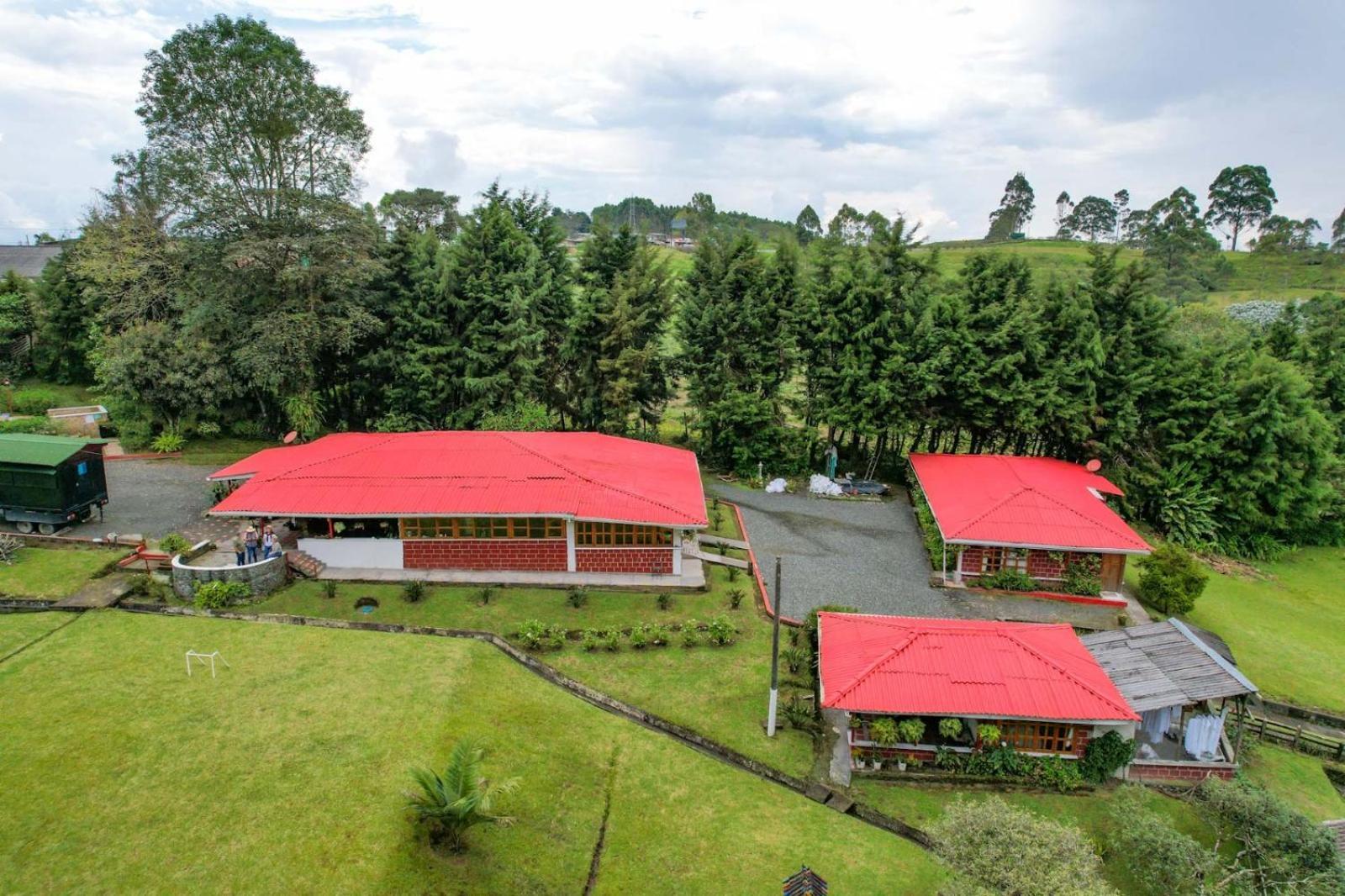 Finca La Toscana Эль-Мансано Экстерьер фото